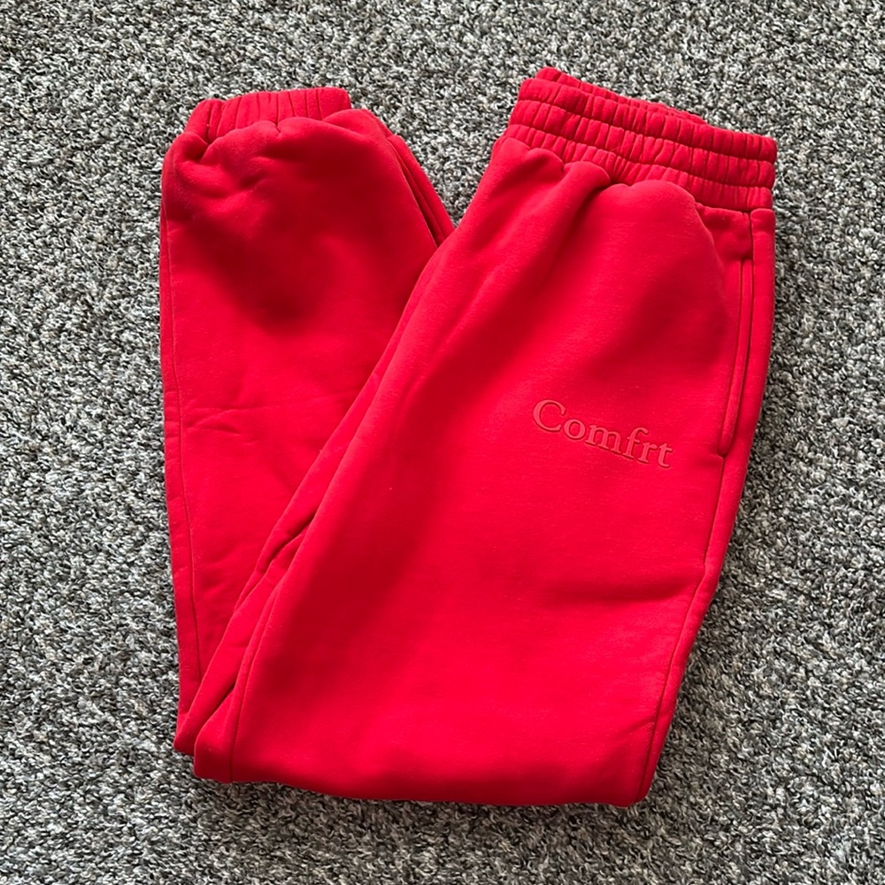 minimalist sweatpants